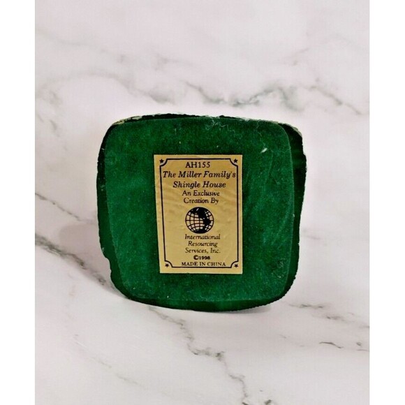 Vintage 98' Miller Family Shingle House AH155 Liberty Falls Village Figurine - Picture 4 of 6